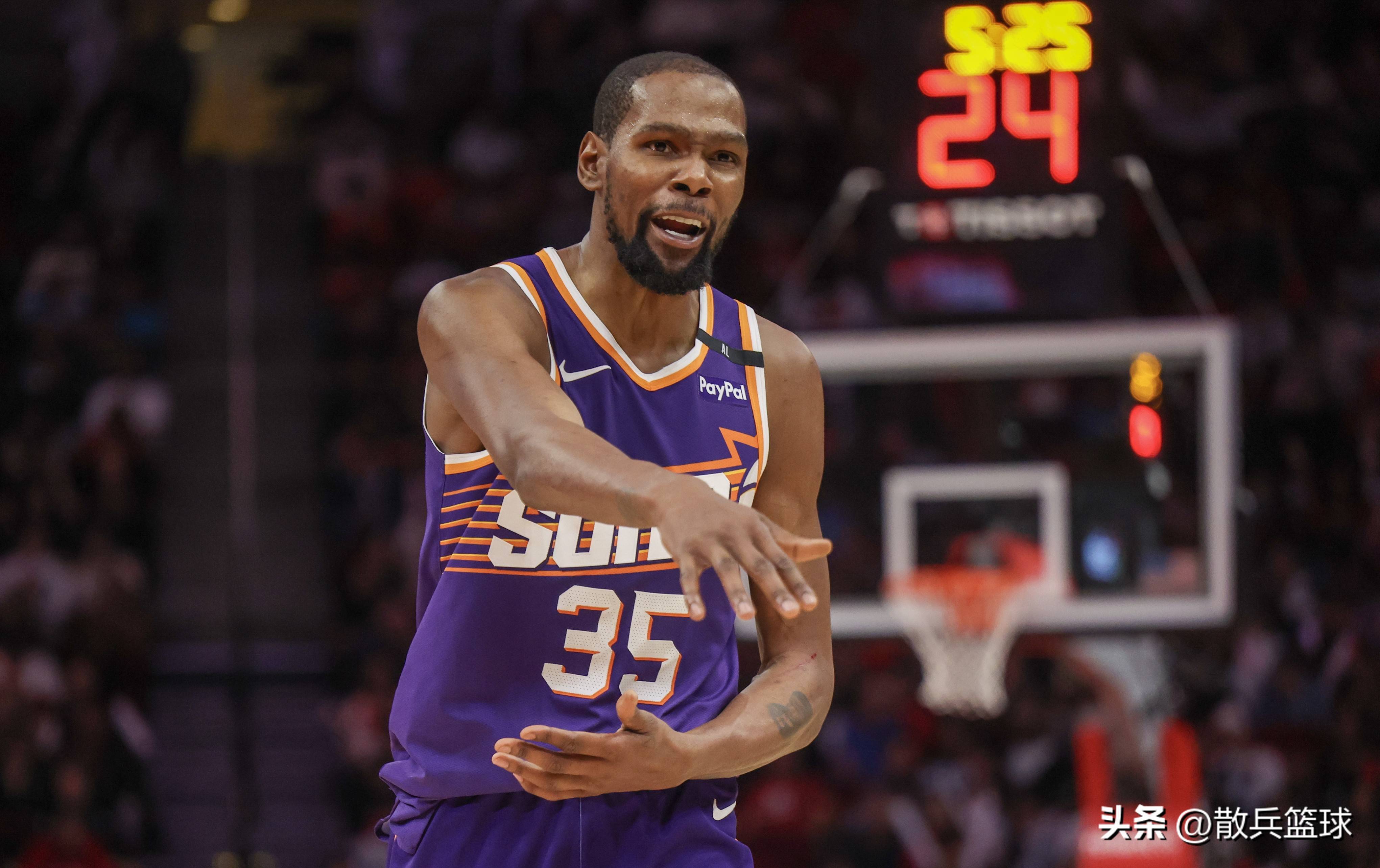 南宫28-关于杜兰特回归赛场，爆冷首场状态亮眼，公牛观众沸腾！的信息